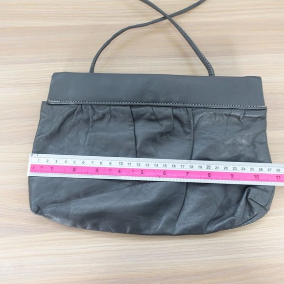 VINTAGE 90s Black Leather Crossbody Shoulder Bow Bag Evening Clutch Purse Medium - Picture 7 of 13